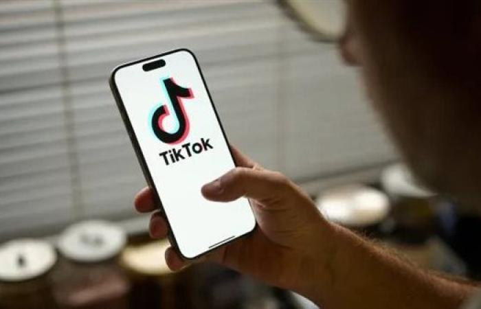 رياضة : مراهقو الولايات المتحدة يستخدمون TikTok يوميًا مع اقتراب الحظر