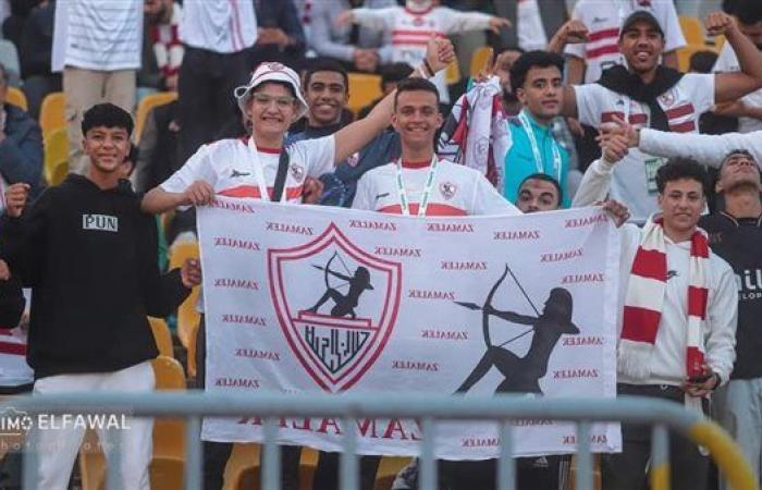 رياضة : جماهير الزمالك تهتف "إحنا اللى هنجيبه..الدورى مش هنسيبه "